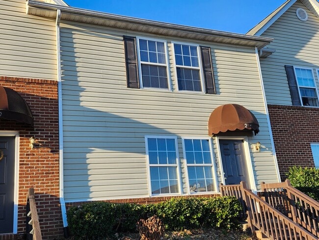 Photo - For Rent: Harrisonburg 3 BR, 2.5 Bath Townhouse