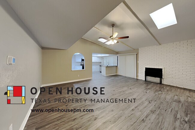 Foto del edificio - 1847 Tree Line Dr, Carrollton