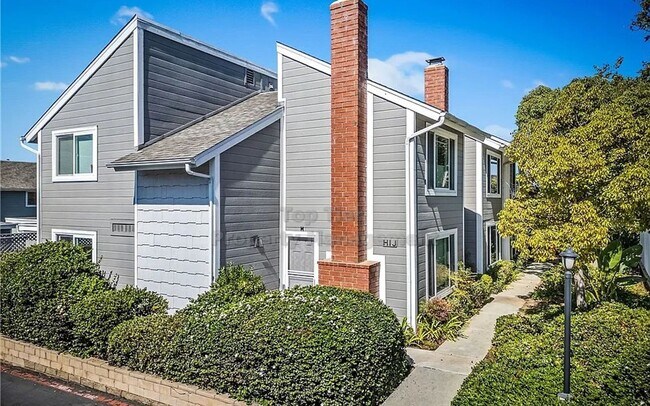 Building Photo - New to the market! WEST OF THE 5 – Coastal Living at Its Finest! 3 bed, 3 bath condo for rent!