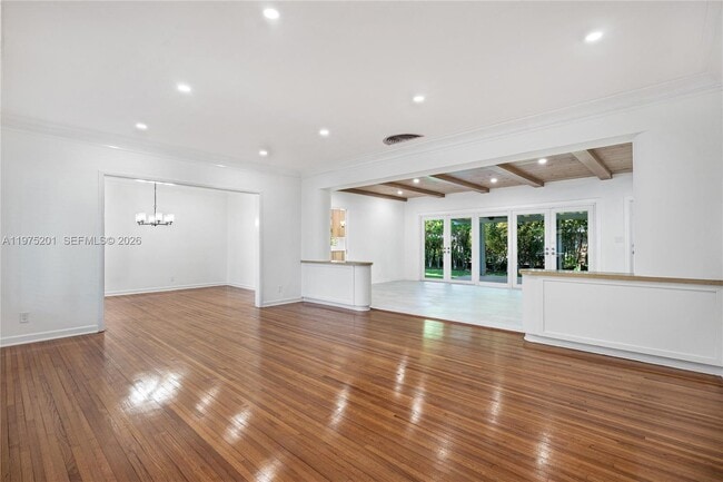 Foto del edificio - 1235 Algardi Ave