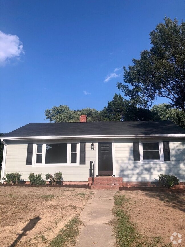 Building Photo - 5901 Bonneau Rd