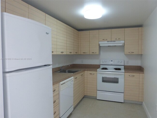 Foto del edificio - 2217 NW 7th St