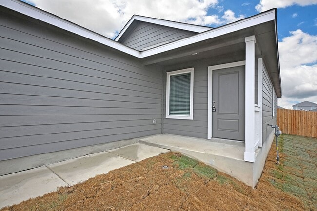 Foto del edificio - 350 Kayden Ct