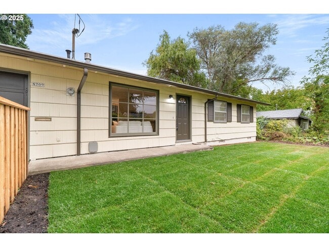 Photo - 4209 NE 56th Ave House