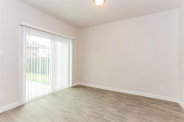 Foto del edificio - 1954 Pin Oak Ln