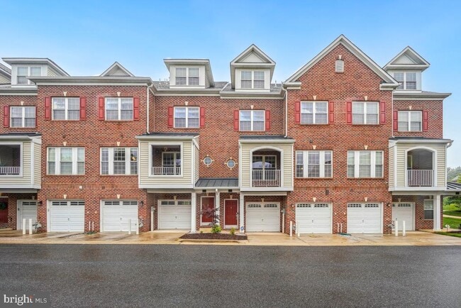 Building Photo - 5108 Shamrocks Delight Dr