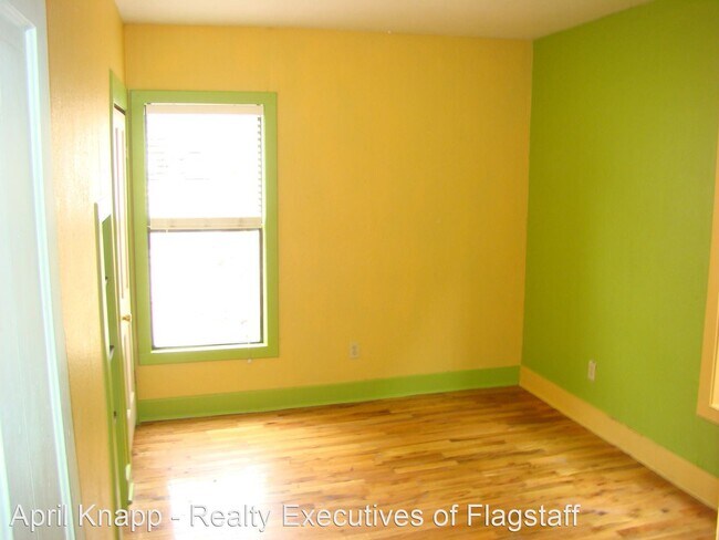 Building Photo - 4 br, 2 bath House - 722 W Santa Fe Ave