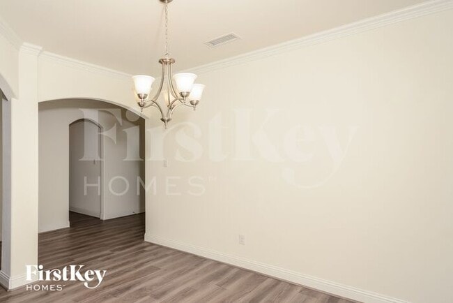 Building Photo - 2820 Pronghorn Dr