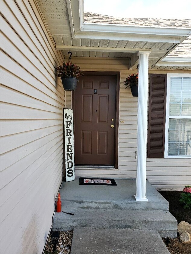 Primary Photo - 3 Bedroom - 2.5 Bath Home in the HEART of ...