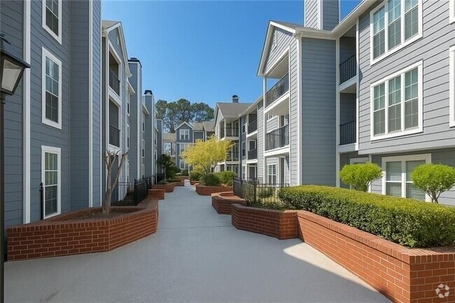 Building Photo - 424 Granville Ct