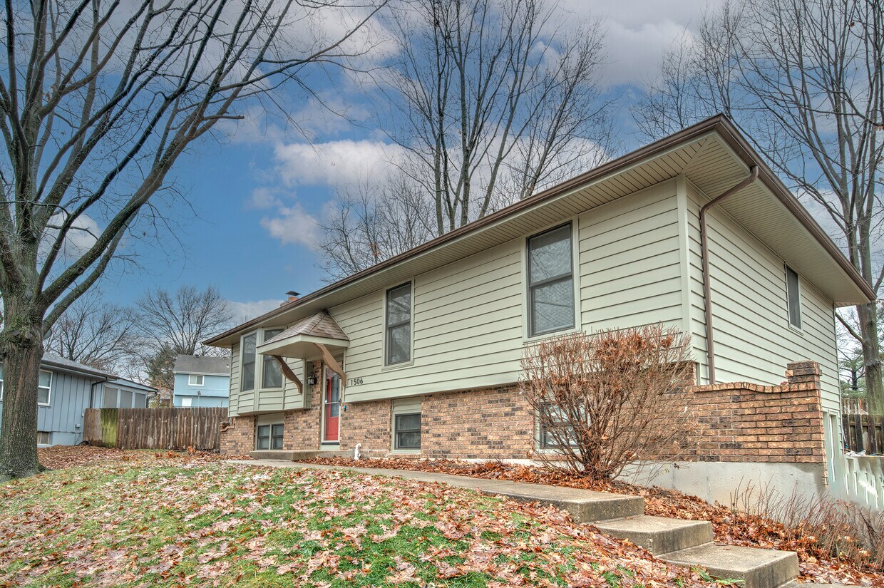 Foto principal - 1506 Oxford Ct
