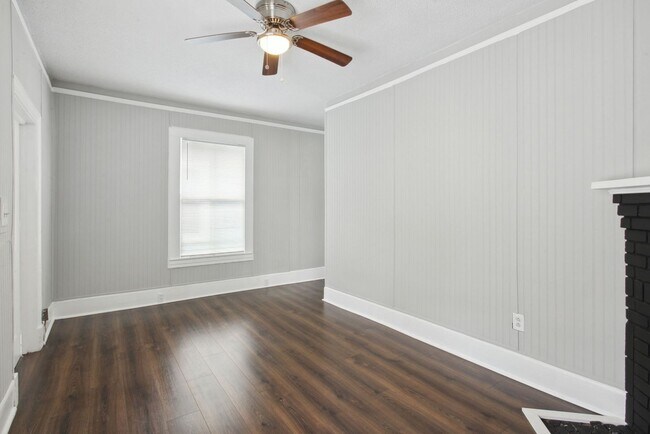 Foto del edificio - Large 2BR/1BA Ardsley Park Area Savannah H...