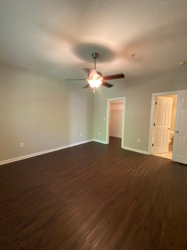 Building Photo - 10075 Revolution Ct