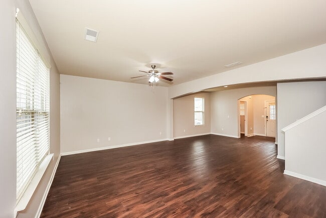 Building Photo - 252 Bandelier Cir