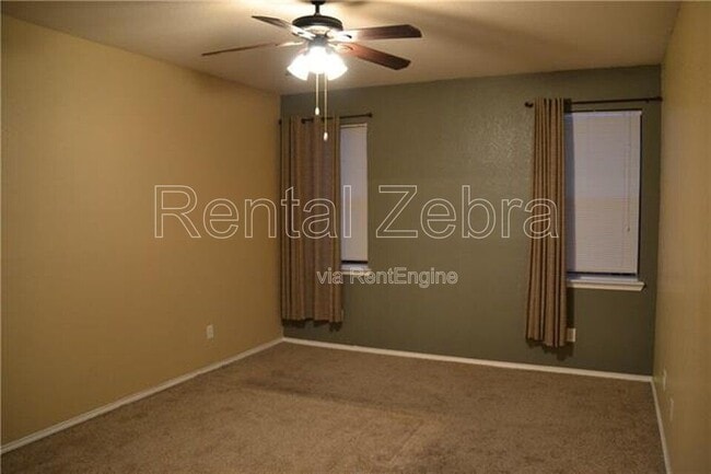 Building Photo - 1121 McKavett Dr