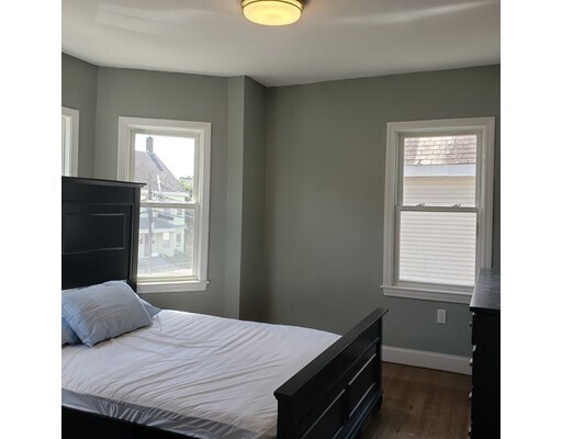 Foto del edificio - 33 Highland St