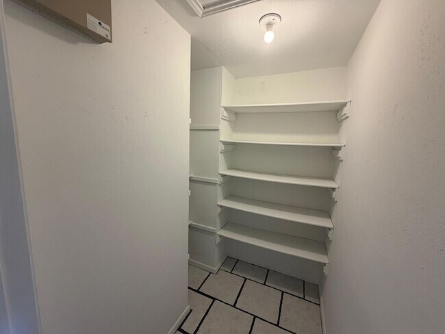 Foto del edificio - 4310 42nd St