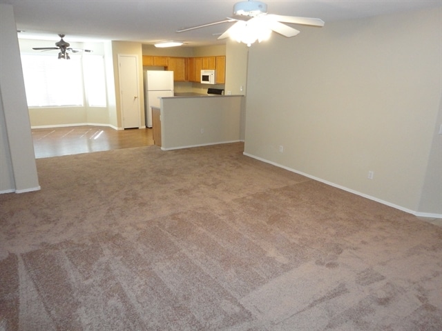 Foto del edificio - 12558 W Amelia Avenue