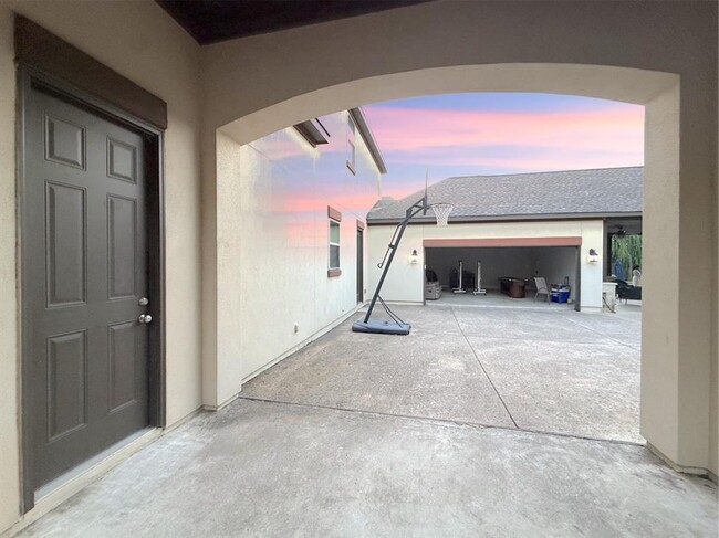 Building Photo - 2900 Browntop Ct