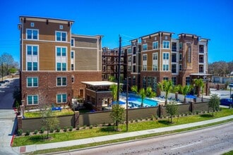 Building Photo - Belle Spring Branch