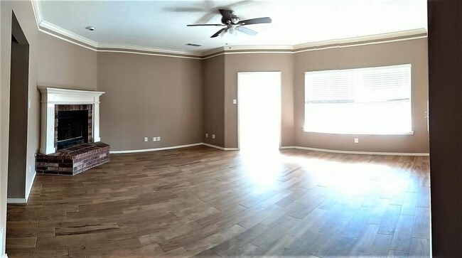 Building Photo - 5708 Hedwig Way