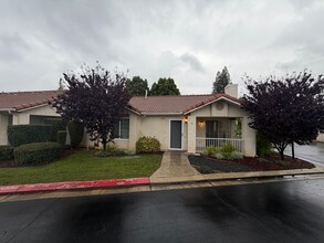 Building Photo - 8888 N Del Mar Ave