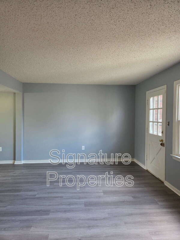 Foto del edificio - 810 Grayfox Dr