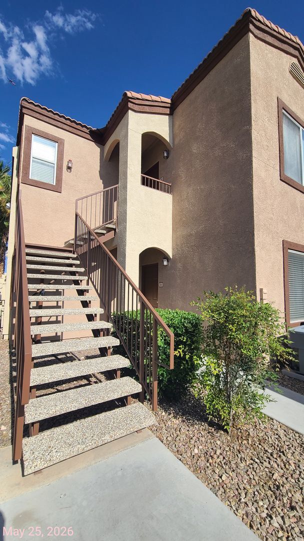 Building Photo - 9580 W Reno Ave