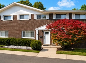 Building Photo - 322 Skokie Blvd