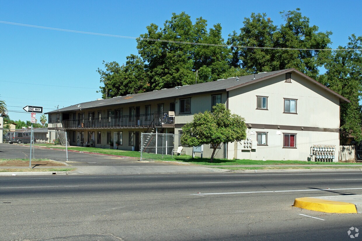 534 S Chestnut Ave, Fresno, CA 93702 Apartments in Fresno, CA