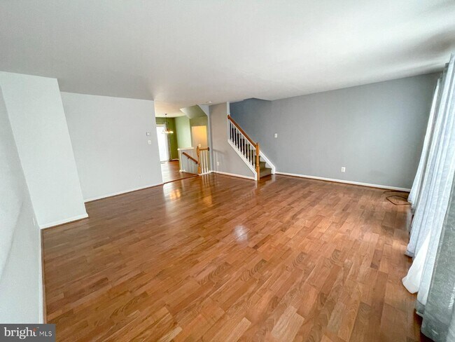 Building Photo - 21 N Tribbit Ave