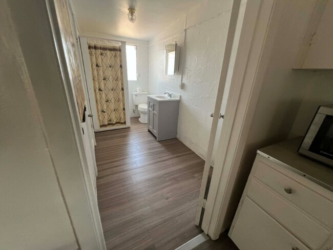 Foto del edificio - 1609 Granada Ave