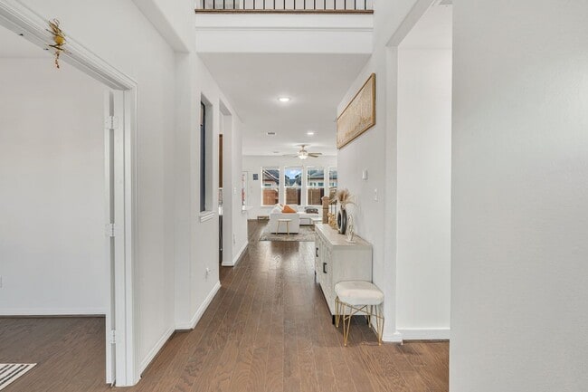 Foto del edificio - 111 Fortuna Ct