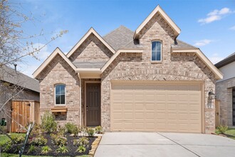 Building Photo - 820 Sendero Trail