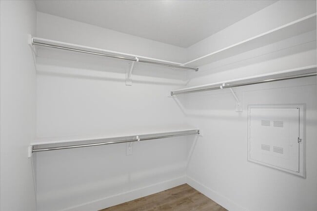 Building Photo - Brickside Heights