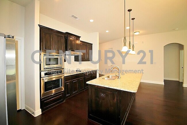 Building Photo - Stunning 4/2/2 in Kensington Park For Rent!