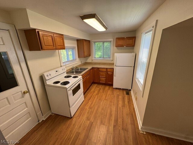 Foto del edificio - 12835 Painesville Warren Rd