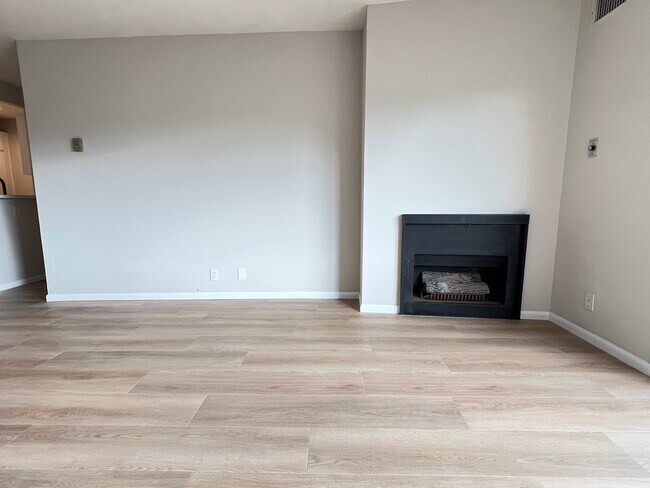 Building Photo - 8163 Redlands St