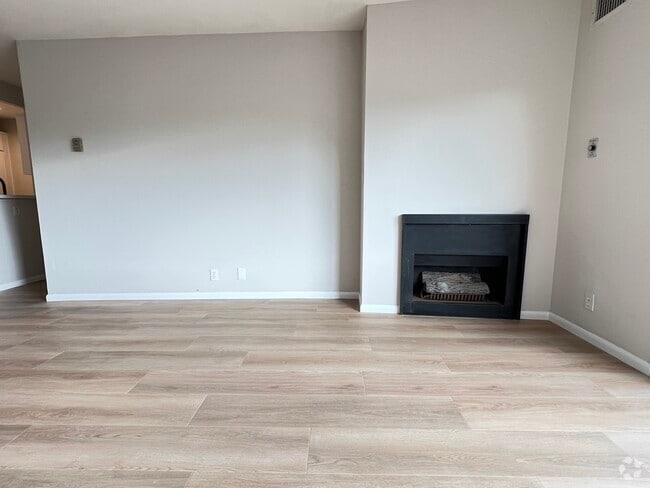 Building Photo - 8163 Redlands St