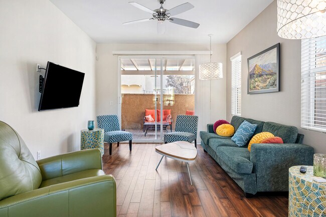 Foto del edificio - 520 Calle Vibrante