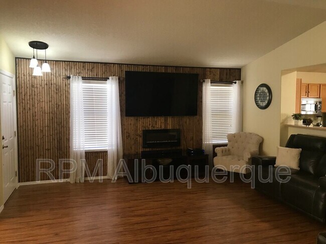 Foto del edificio - 7709 Harrier Ave NW