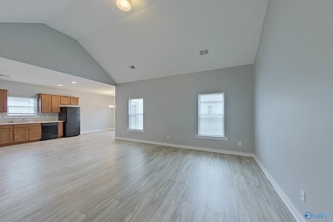 Building Photo - 45 HAWK LN