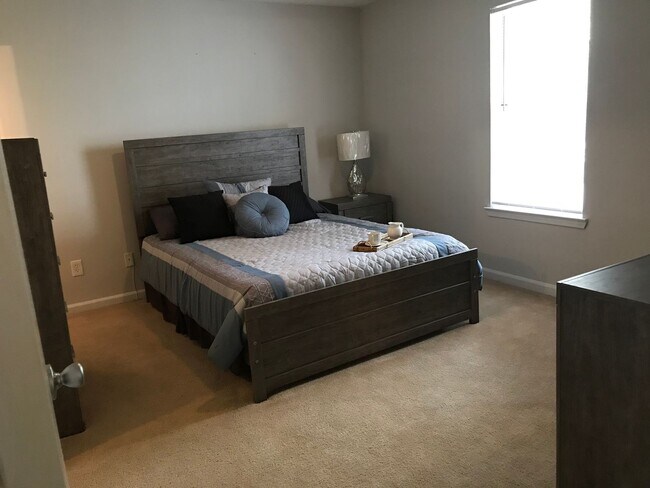 Interior Photo - Chase Ridge