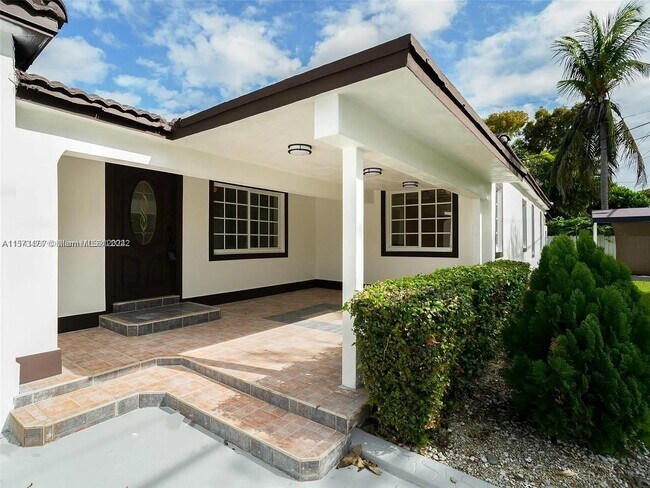 Foto del edificio - 5833 SW 38th St