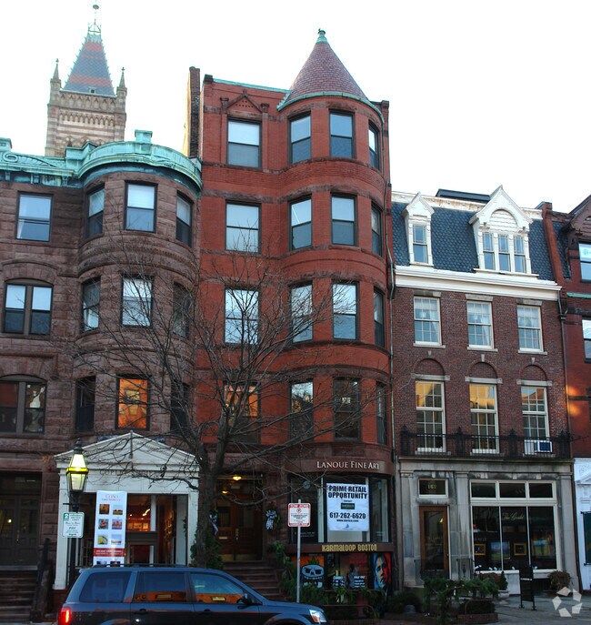 Building Photo - 160 Newbury St