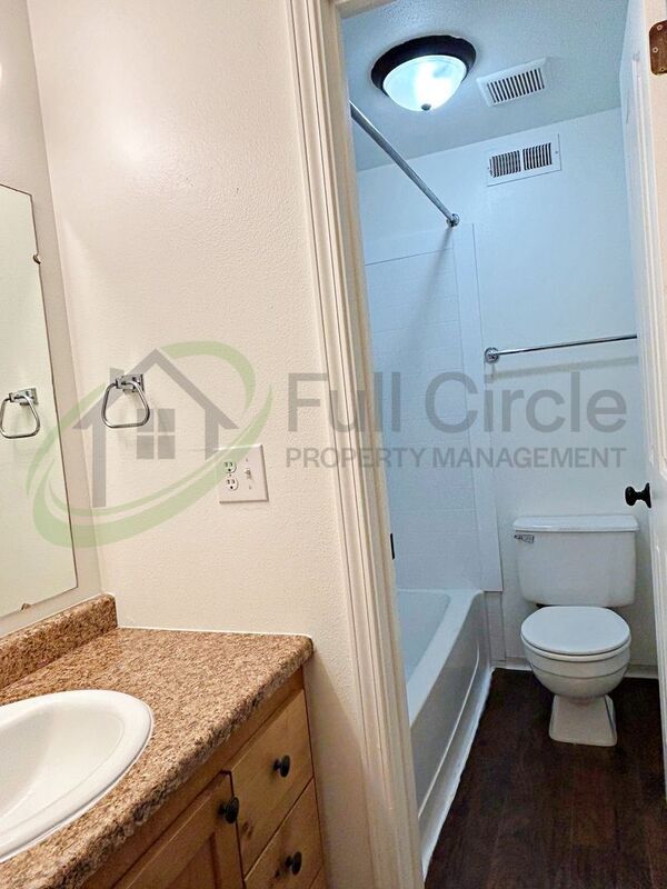 Building Photo - 3651 S Gekeler Ln
