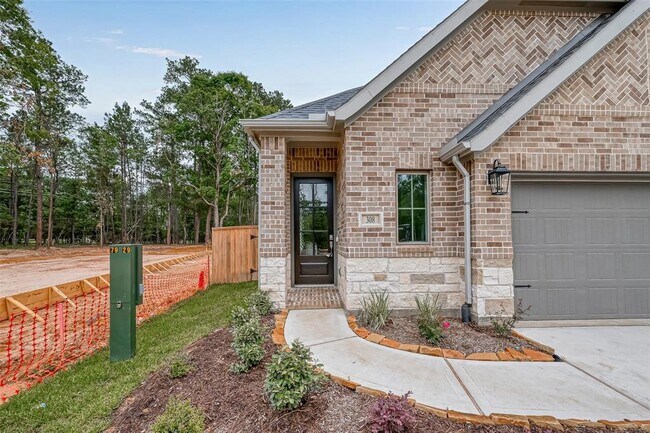 Building Photo - 308 Mullins Ct