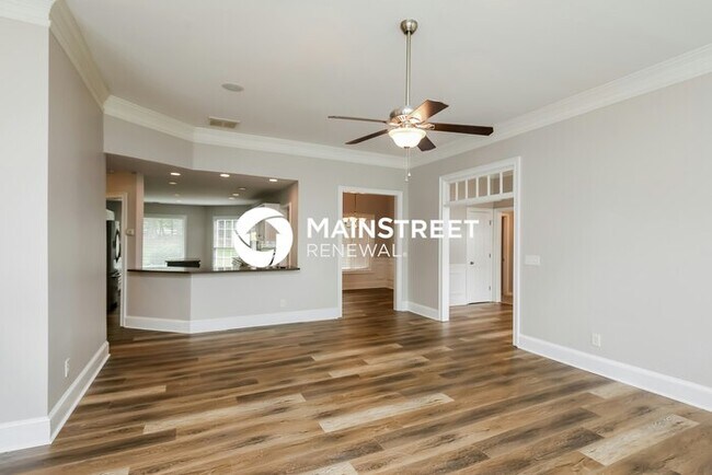 Foto del edificio - 3 Bedroom Pet-Friendly Home in Suwanee, GA with Main Street Renewal