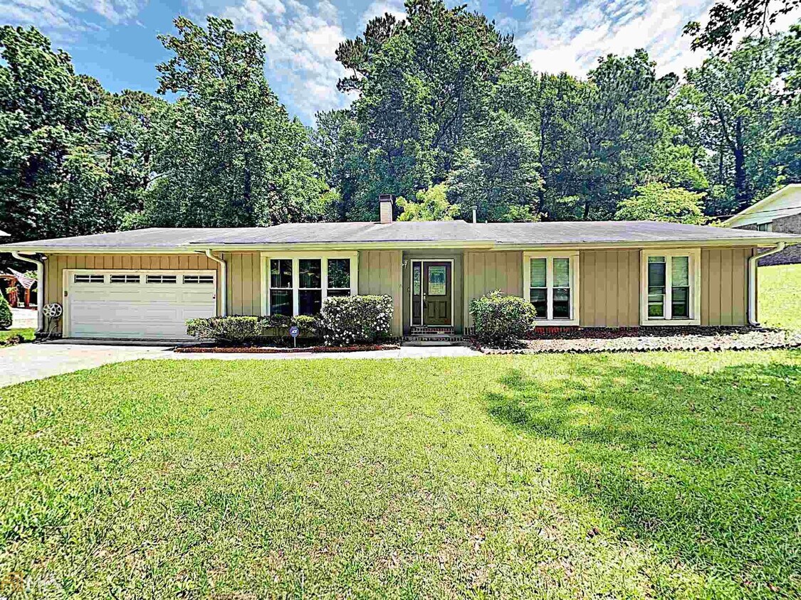 Primary Photo - 142 Cross Gate Dr