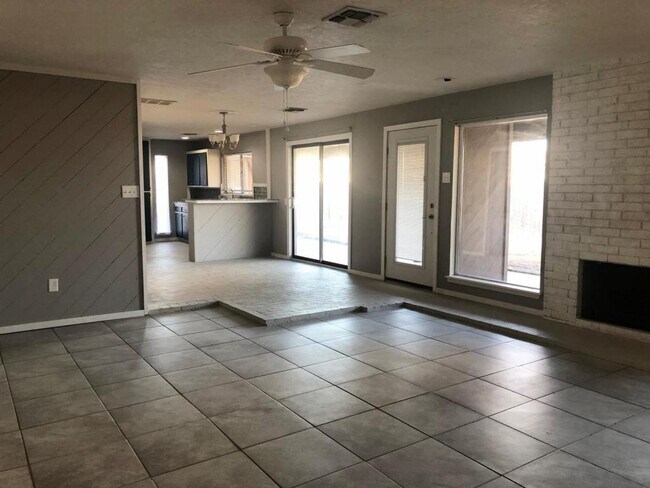 Foto del edificio - 5318 NW Rotherwood, Lawton, OK
